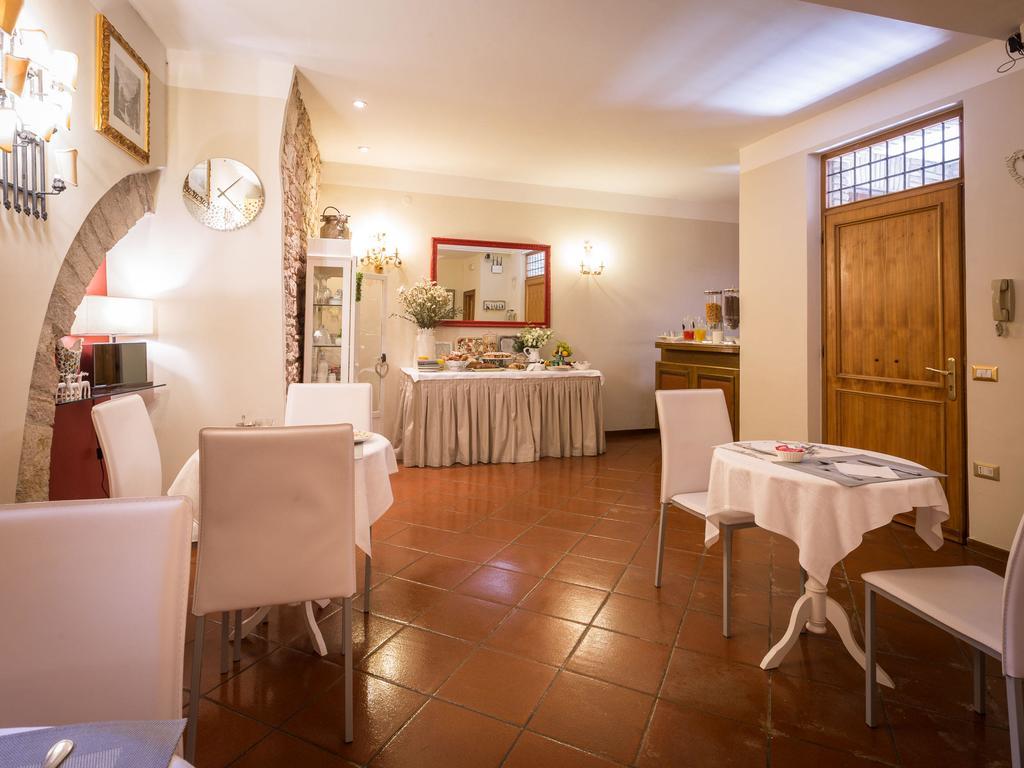 Hotel Lieto Asís